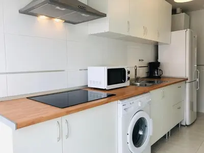 Una cocina o zona de cocina en Apartamento Puente Romano P1-1B