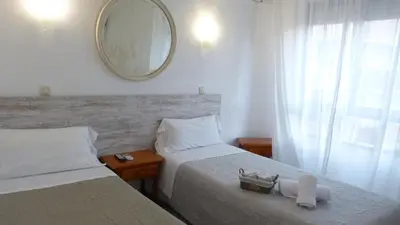 Plano de HOSTAL CANDELEDA
