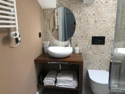 Un baño de Alojamiento Museo Carmelitano Alba de Tormes