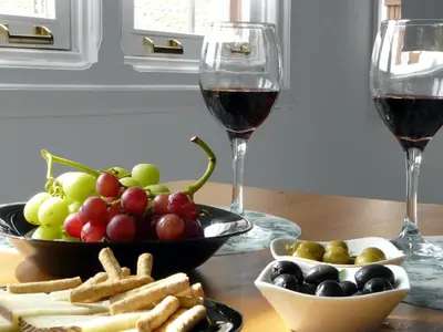 Comida en o cerca de este apartamento