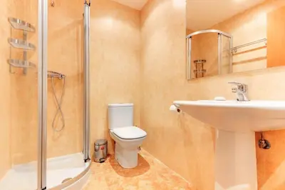Un baño de VUT San Nicolás