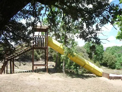 Zona de juegos infantil en Aventura II