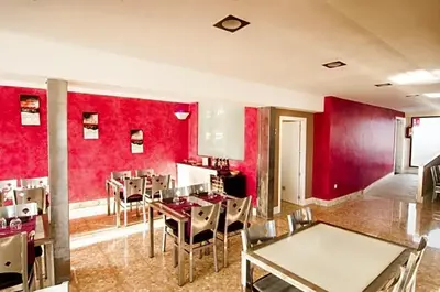 Zona de estar de Hostal Catedritos Ibéricos A-5 Km 154 A 5 KM DE OROPESA A 1 KM DE HERRERUELA DE OROPESA
