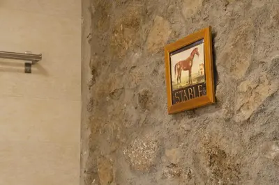 Certificado, premio, señal o documento que está expuesto en Posada Palacio Manjabalago