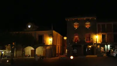 Plano de CASA RURAL PIEDRAHÍTA ( ART DÉCO )