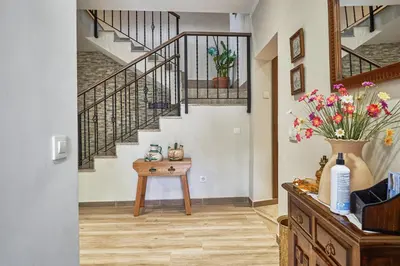 Plano de Cosy House in San Bartolomé de Pinares with Mountain View