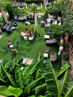 Jardín al aire libre en Hostal La Colonial