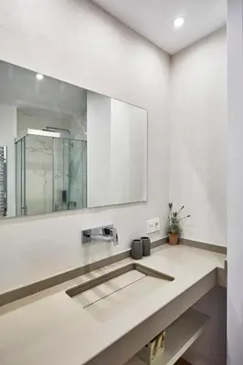 Un baño de VUT San Francisco 3