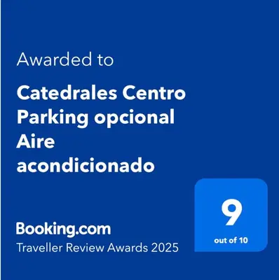 Certificado, premio, señal o documento que está expuesto en Catedrales Centro Parking opcional Aire acondicionado