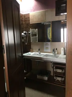 Una cocina o zona de cocina en CASA RURAL ANTONIO