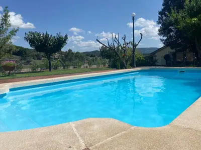 Piscina en o cerca de Casa Rural Entrepinos