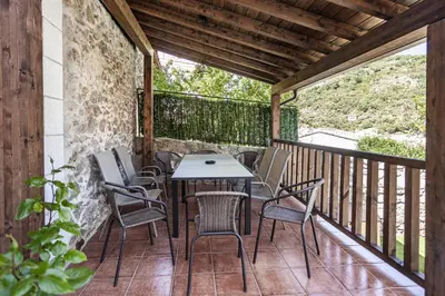 Un balcón o terraza de Casa Rural La Fontanita