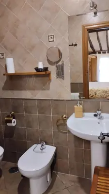 Un baño de Hotel La Casa Chacinera
