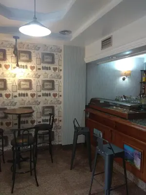 Un restaurante o sitio para comer en Casa Turística Plaza del Conde