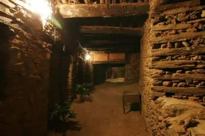 Plano de Charming House in Robledillo de Gata with Fireplace and Terrace