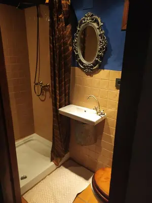 Un baño de Apartamento Al-Vivaque