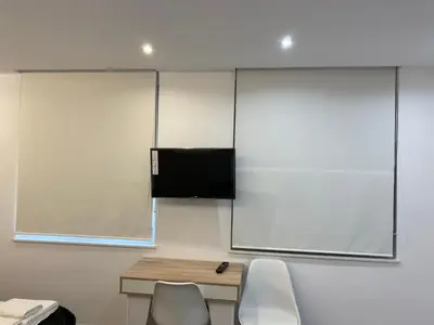 Una televisión o centro de entretenimiento en WILLMARK 2