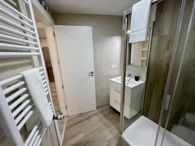 Un baño de DAU Centro Free Parking II