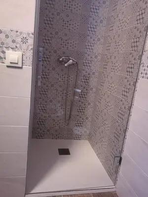 Un baño de Apartamento Rural La Brígida, Rubiaco, LAS HURDES nº TR-CC-295