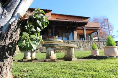 Jardín al aire libre en Casa Rural Los 3 Panetes
