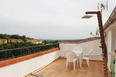 Un balcón o terraza de Apartamentos La Relojera 2