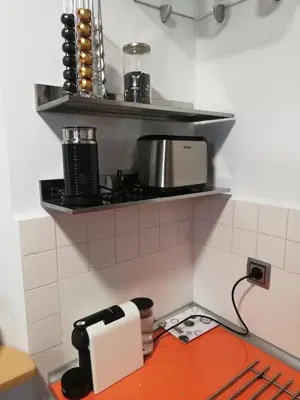 Una cocina o zona de cocina en The Little House Sir