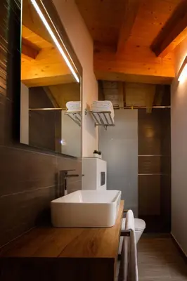 Un baño de Apartamentos Turísticos Huerto El Horno