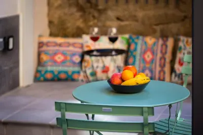 Comida en o cerca de este apartamento