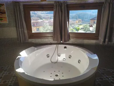 Un baño de Complejo Rural Los Chozos Valle del Jerte