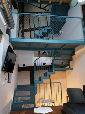 Una televisión o centro de entretenimiento en VEN LUNA, VEN Casa-SPA Astroturismo rural TR-CC-00361