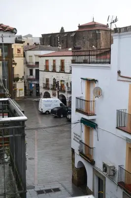 Edificio en el que se encuentra el hostal o pensión