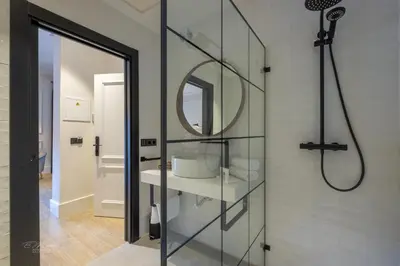 Un baño de Barbarossa Suites Plaza de España