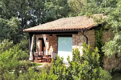 Jardín al aire libre en El Roble, casitas rurales