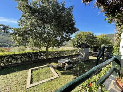 Jardín al aire libre en La Alberguería complejo rural