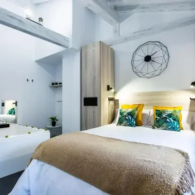 Apartamentos Hervás Suites