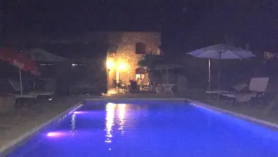 Piscina en o cerca de Casa rural La Tahona del abuelo TR CC 00344
