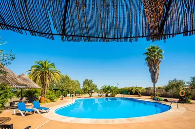 Piscina en o cerca de Casa Rural La Pontezuela