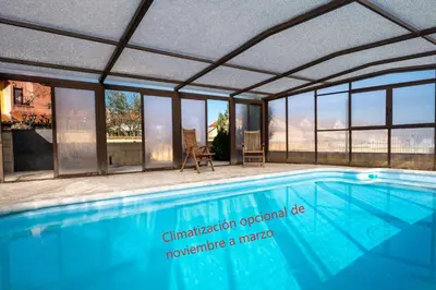 Piscina en o cerca de Casa Rural El Olivo / El Almendro