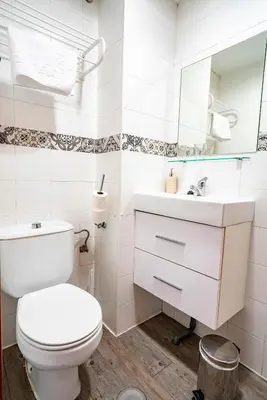 Un baño de Hostal Plaza de Italia