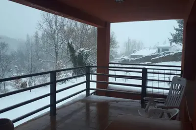 casa sierra avellaneda avila en invierno