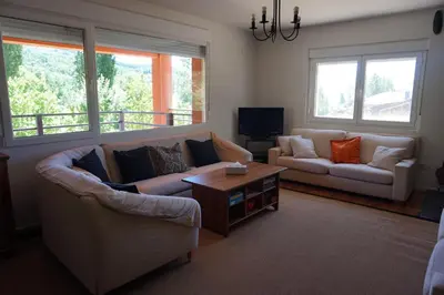 Zona de estar de casa sierra avellaneda avila