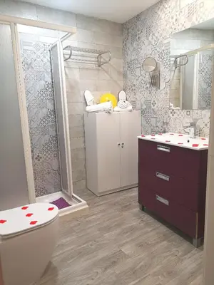 Un baño de ERES EMÉRITA 