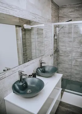 Un baño de ERES EMÉRITA 