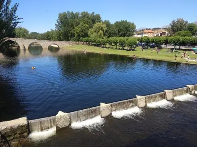 Vista de un río cerca de este apartamento