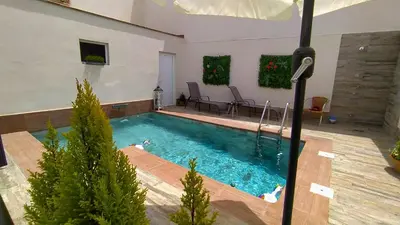 Piscina en o cerca de Casa Rural Albahaca