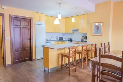 Una cocina o zona de cocina en Casa en el pantano de Orellana