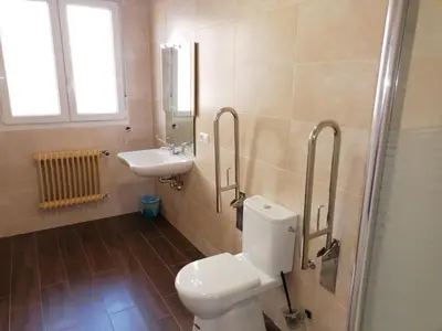 Un baño de Hostal Hernan Cortes
