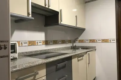 Una cocina o zona de cocina en MORGAN wifi y garaje