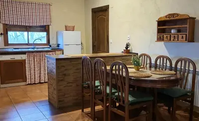 Una cocina o zona de cocina en casa Rural Las Traviesas