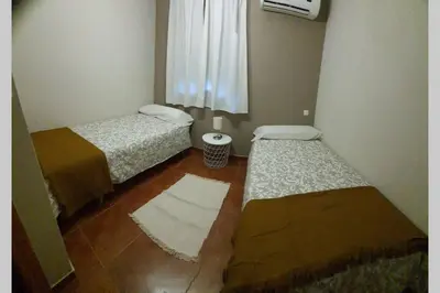Cama o camas de una habitación en CASA RURAL LAS TRAVIESAS 2